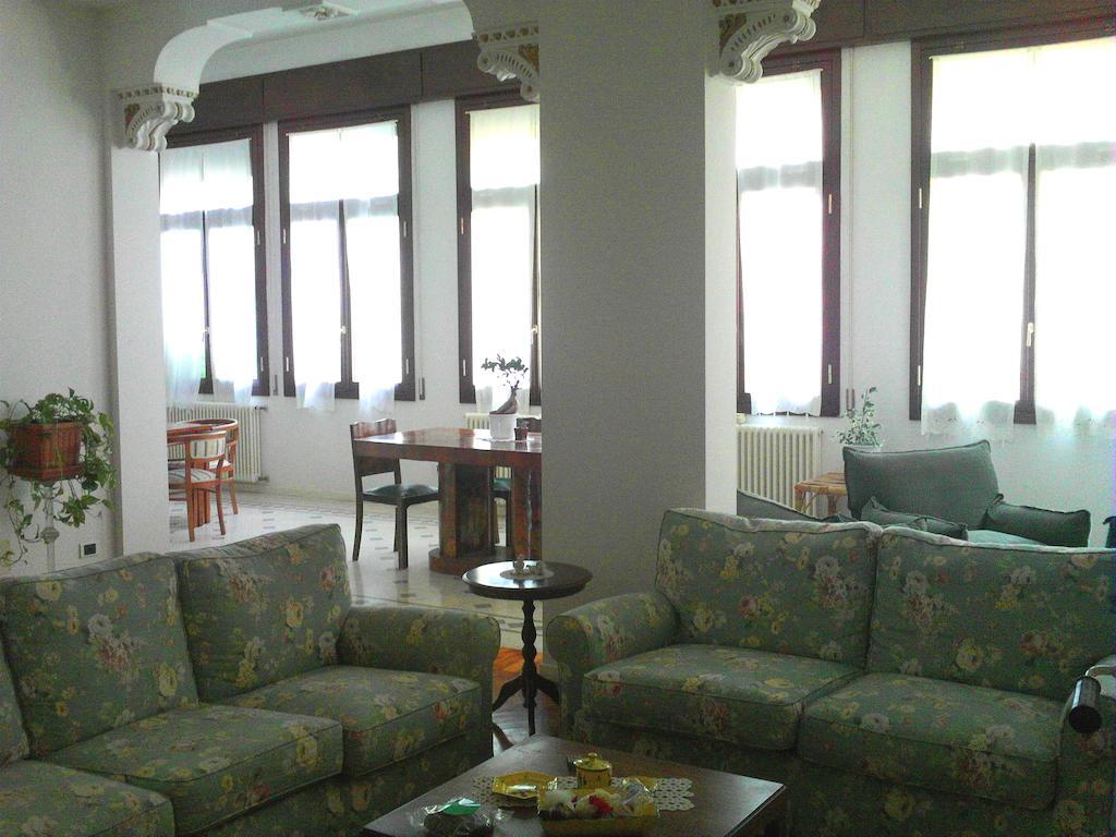 Bed and Breakfast Il Giardino Segreto à Imola Extérieur photo
